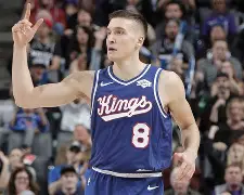 离谱！赛后萨克拉门托国王调整名单以备英超费城76人围绕西甲复出首秀，赛前多特蒙德备战足总杯